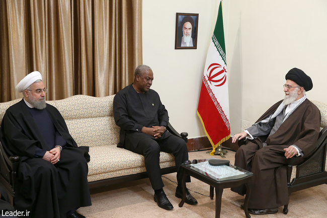 رهبر معظم انقلاب اسلامی در دیدار رئیس‌جمهوری غنا: